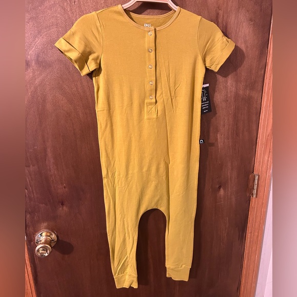 NWT Yellow/Green RAGS Button-Up Romper 5/6 - Picture 1 of 5